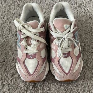Kids New Balance exclusive 9060